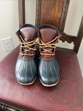 Sperry Navy & Brown Women’s Duck Boots with Tan Laces